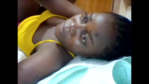 Snapshot of zainxxxx chatting on 02-14-25, 07:33 zainxxxx online show from 02-14-25, 07:33