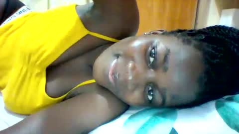 Snapshot of zainxxxx chatting on 02-16-25, 08:33 zainxxxx online show from 02-16-25, 08:33