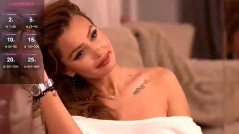 Zaira online show from 01-17-26, 05:23