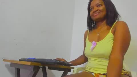 Snapshot of zamara__ chatting on 02-03-25, 11:31 Zamara online show from 02-03-25, 11:31