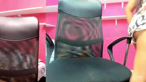 Snapshot of zamara_x chatting on 07-24-26, 07:56 zamara_x online show from 07-24-26, 07:56