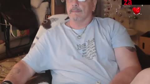 Snapshot of zander007 chatting on 08-01-26, 03:44 zander007 online show from 08-01-26, 03:44