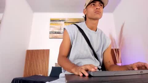 Zander online show from 12-20-25, 12:56