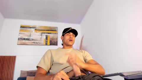 Zander online show from 02-19-26, 01:40