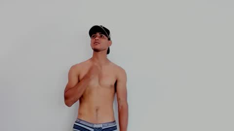 Zander online show from 03-15-26, 01:11