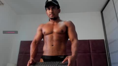 Snapshot of zane_lux chatting on 02-27-25, 07:47 Zane Lux online show from 02-27-25, 07:47