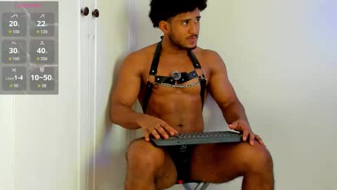 Snapshot of zane_lux chatting on 10-14-25, 01:12 Zane Lux online show from 10-14-25, 01:12