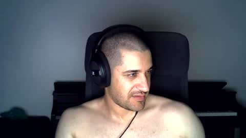zaneygee1995 online show from 08-04-26, 03:25