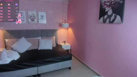 Snapshot of zara__sweet chatting on 04-27-26, 02:04 Zara Sweet online show from 04-27-26, 02:04