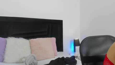 Snapshot of zara_swet chatting on 02-12-26, 07:20 ZARA online show from 02-12-26, 07:20