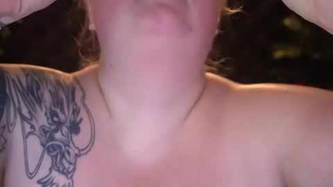 Snapshot of zarareign_ chatting on 06-29-26, 07:25 Lola online show from 06-29-26, 07:25