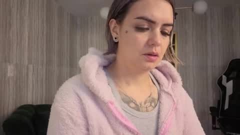 Isabella online show from 03-02-26, 12:45