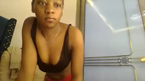 Snapshot of zariah011 chatting on 02-28-26, 07:04 zariah online show from 02-28-26, 07:04