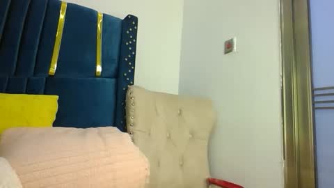 zariah online show from 04-06-26, 07:04