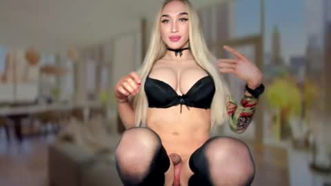 Snapshot of zarinastoun20 chatting on 02-02-25, 11:53 ZARINA online show from 02-02-25, 11:53