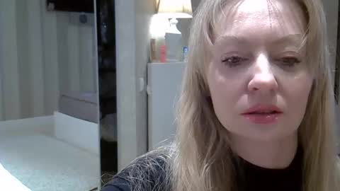 Zarina Swift online show from 02-06-26, 04:39