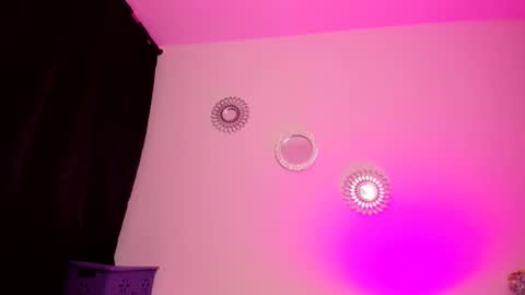 Zaritha Li online show from 11-06-25, 10:27