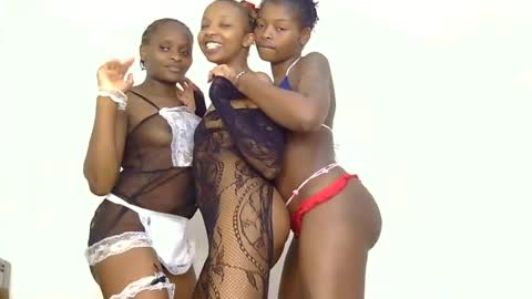 Snapshot of zariyah_ chatting on 07-07-26, 07:23 Zariyah online show from 07-07-26, 07:23