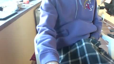 Snapshot of zarlok88 chatting on 10-18-25, 01:45 zarlok88 online show from 10-18-25, 01:45