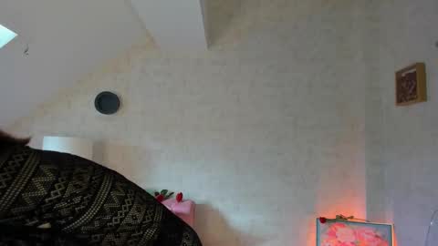 Snapshot of zayatease chatting on 02-16-26, 01:07 Dee online show from 02-16-26, 01:07