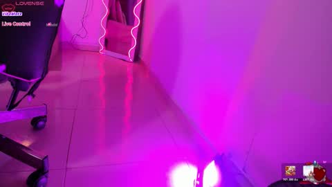 Snapshot of zayra_tay chatting on 02-05-26, 11:48 zayra_tay online show from 02-05-26, 11:48