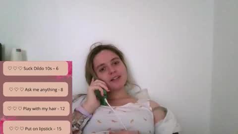 Snapshot of zazbella chatting on 02-05-26, 02:43 zazbella online show from 02-05-26, 02:43