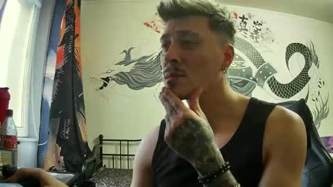 Snapshot of zedmihai chatting on 11-21-25, 12:37 Zed online show from 11-21-25, 12:37