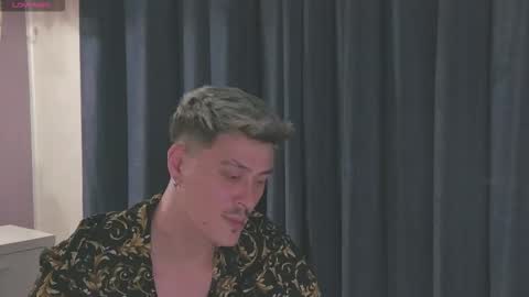 Snapshot of zedmihai chatting on 12-02-25, 08:15 Zed online show from 12-02-25, 08:15