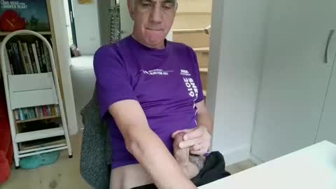 zeep16 online show from 10-17-25, 08:06