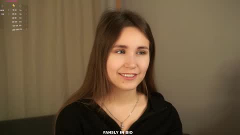 Emilia online show from 10-27-25, 01:09