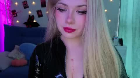 Snapshot of zeldaxxahegao chatting on 05-17-26, 03:04 Zelda online show from 05-17-26, 03:04