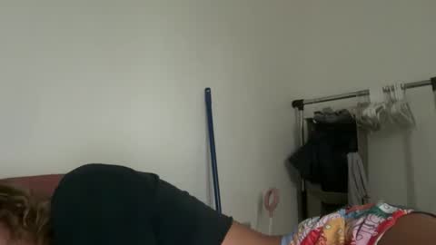 zellaxobella online show from 09-10-25, 10:21