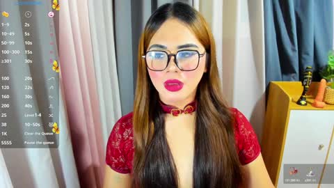 Zendaya online show from 12-11-24, 08:50