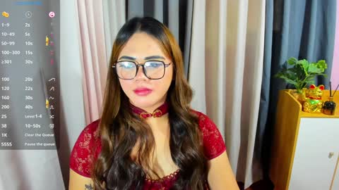 Zendaya online show from 12-14-24, 03:51