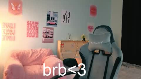 Snapshot of zeneexe chatting on 02-23-26, 07:44 Lara online show from 02-23-26, 07:44