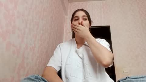 zeniabrossoit online show from 02-21-26, 08:15