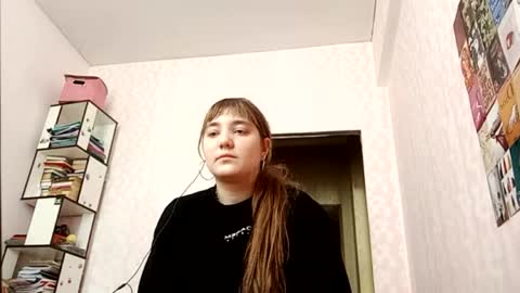 Snapshot of zeniabrossoit chatting on 05-23-26, 06:40 zeniabrossoit online show from 05-23-26, 06:40