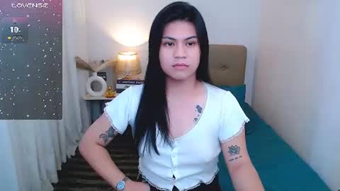 Snapshot of zephyraaaaa chatting on 07-27-26, 02:57 zephyraaaaa online show from 07-27-26, 02:57