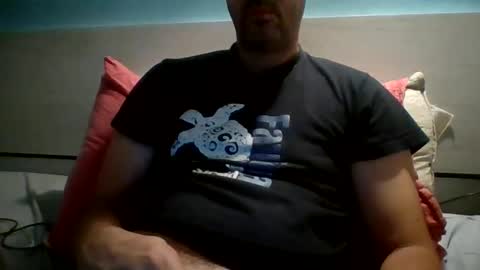 Snapshot of zeus00811 chatting on 09-16-25, 04:46 zeus online show from 09-16-25, 04:46