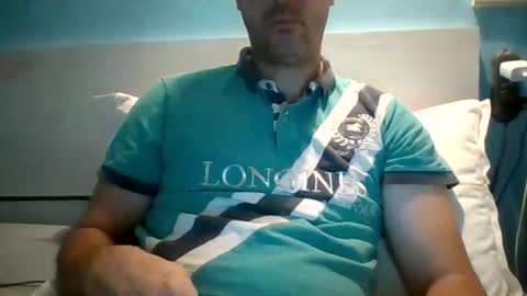 Snapshot of zeus00811 chatting on 10-03-25, 05:37 zeus online show from 10-03-25, 05:37