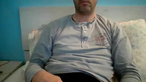 Snapshot of zeus00811 chatting on 11-07-25, 05:51 zeus online show from 11-07-25, 05:51