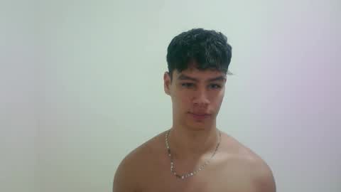 zeus_183 online show from 10-07-25, 12:52