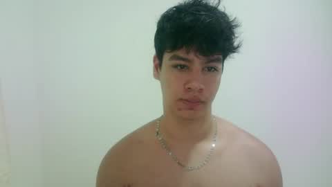 Snapshot of zeus_183 chatting on 07-05-26, 01:01 zeus_183 online show from 07-05-26, 01:01