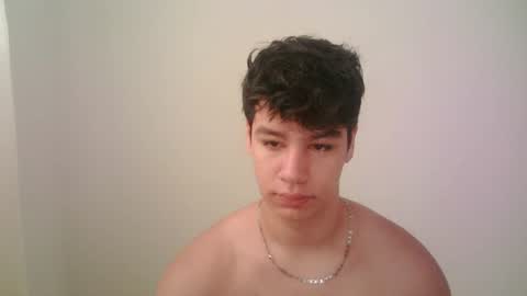 Snapshot of zeus_183 chatting on 07-09-26, 12:42 zeus_183 online show from 07-09-26, 12:42