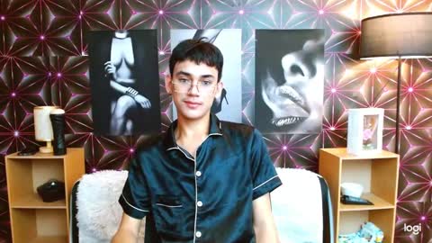 zavier skinny asian online show from 03-06-25, 07:43