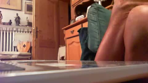 zevioo77 online show from 09-30-25, 05:18