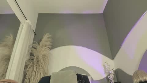 zhally_dee online show from 05-25-26, 11:49
