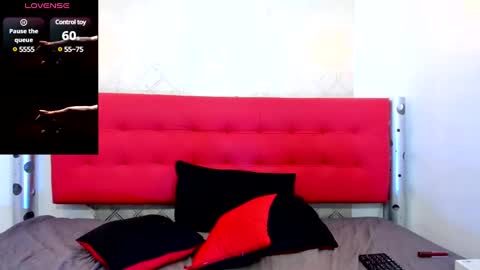 ZHAMIRA  ANDRES online show from 03-12-25, 12:10