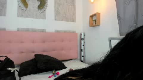 ZHAMIRA  ANDRES online show from 03-29-26, 08:42