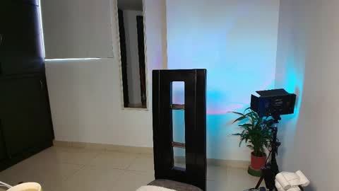 Snapshot of zhara_11 chatting on 05-20-26, 12:44 Zhara online show from 05-20-26, 12:44